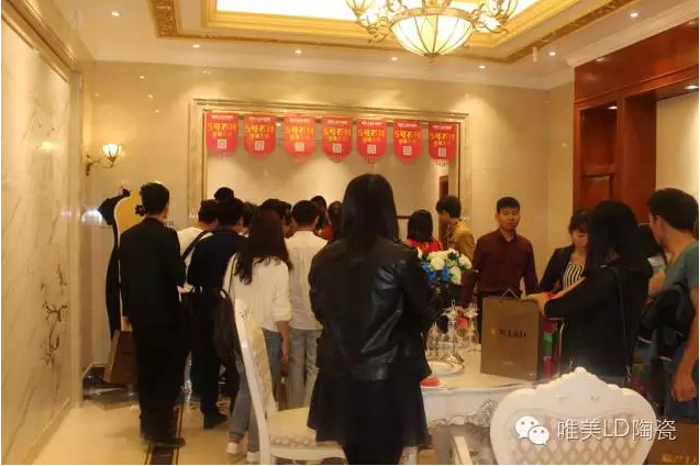 1481534708861496.png blob.png