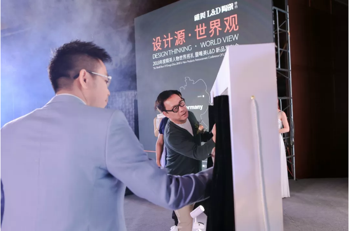 1552275734641216.png image.png